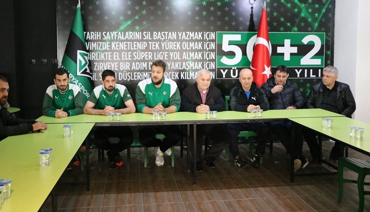 Batuhan Karadeniz yeniden Sakaryaspor'a transfer oldu