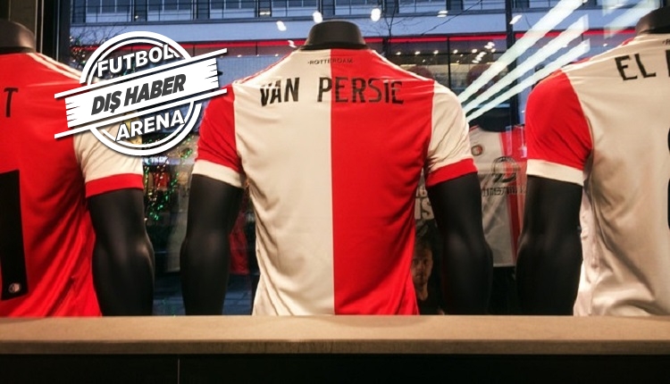 Feyenoord mağazalarında Van Persie formaları satışa çıktı