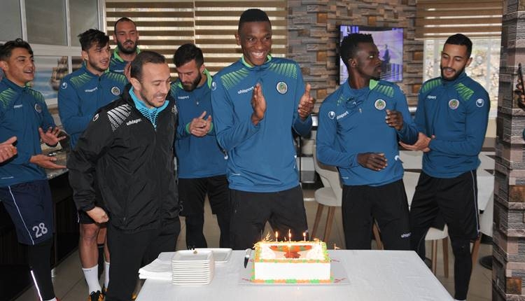 Mamadou Fofana'ya sürpriz doğum günü