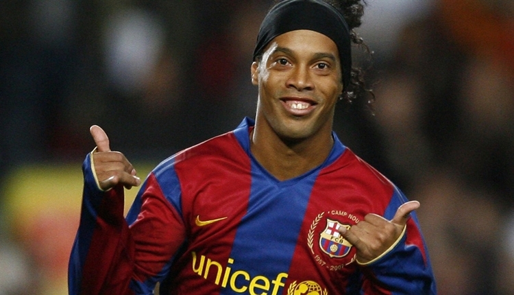 Ronaldinho futbolu bıraktı! Menajeri resmen açıkladı