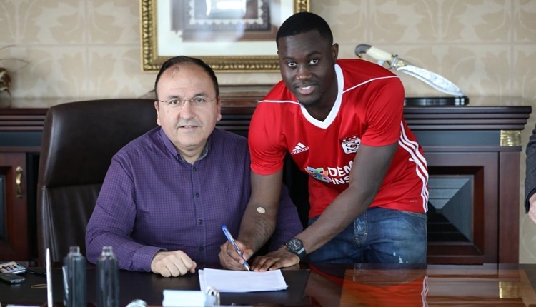 Sivasspor yeni transfer Henri Saivet ile sözleşme imzaladı