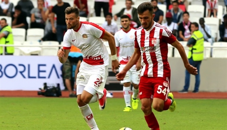 Antalyaspor - Sivasspor maçının saati değişti
