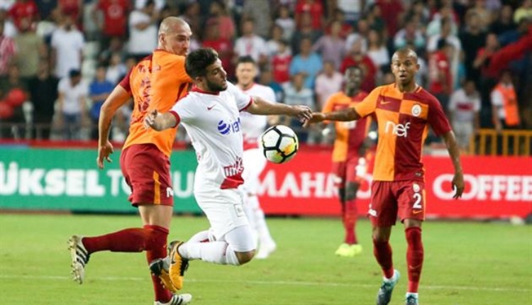 Antalyaspor'da Galatasaray maçı öncesi şok sakatlık