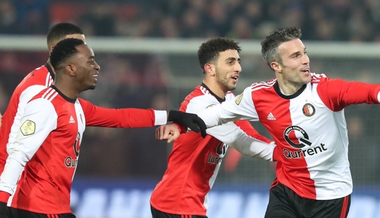 Van Persie, Feyenoord ile ilk golünü attı (İZLE)