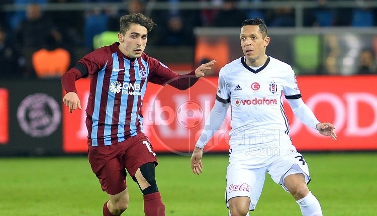 Adriano Trabzonspor maçında sakatlandı! Gözüne acil müdahele