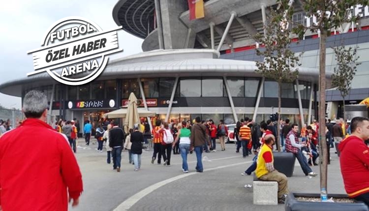 Galatasaray - Beşiktaş maçına 'Garage Sale' çadırı