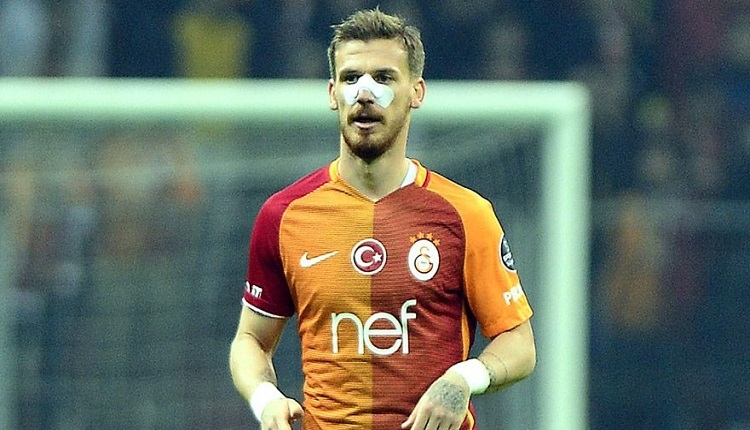 Serdar Aziz Beşiktaş maçında cezalı