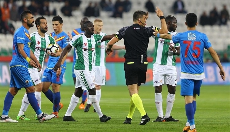 Atiker Konyaspor ligde kalmayı garantiledi