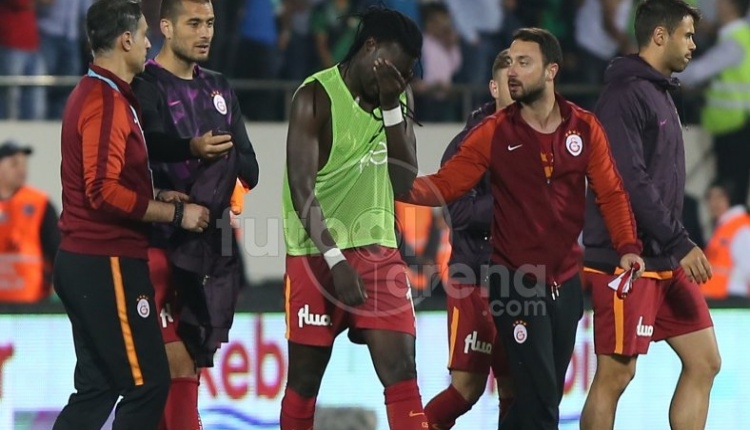 Galatasaray'da Gomis gözyaşlarına boğuldu