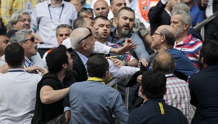 Fenerbahçe Divan Başkanı Vefa Küçük sinirlendi: 'Yeter artık, susun!'