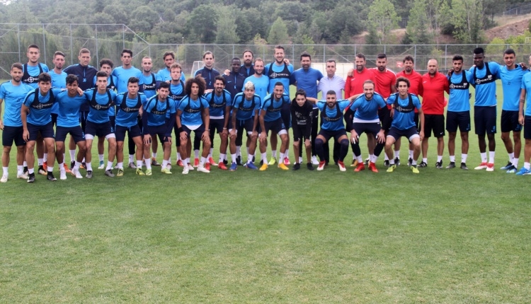 Adana Demirspor'da yeni transferler kampa katıldı 
