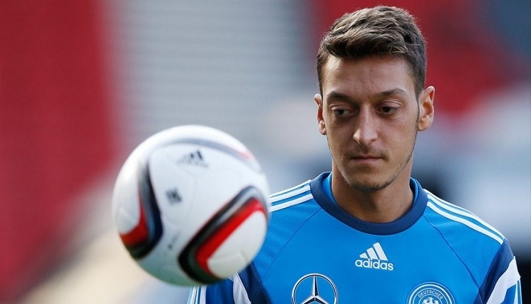 Bursaspor'dan Mesut Özil'e destek: ''Gurur duyuyoruz''
