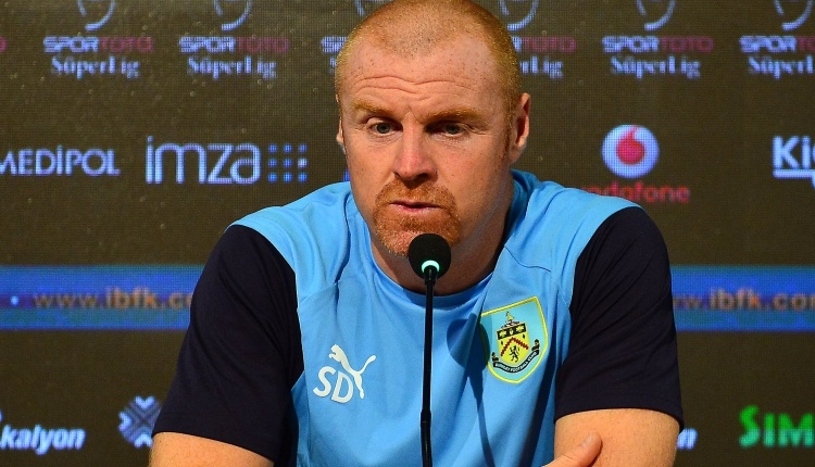 Burnley hocası Sean Dyche, Medipol Başakşehir maçı öncesinde konuştu: ''Zor olacak...''