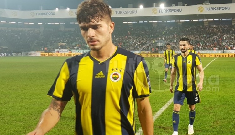 Fenerbahçe 141 maç sonra ilk yarıda kalesinde 3 gol gördü