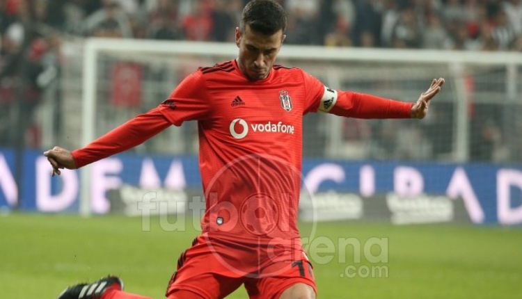 Beşiktaş'ta Oğuzhan Özyakup, Rizespor maçında ıslıklandı