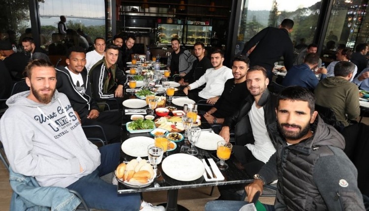 Fenerbahçe'de kahvaltı buluşması