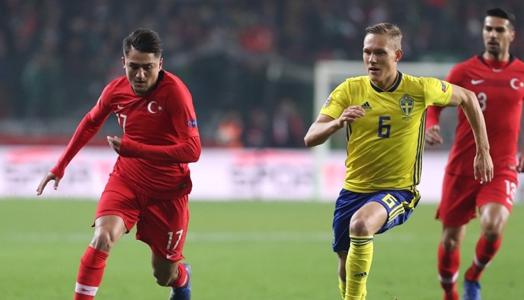 Türkiye - İsveç maçı köşe yazıları: 