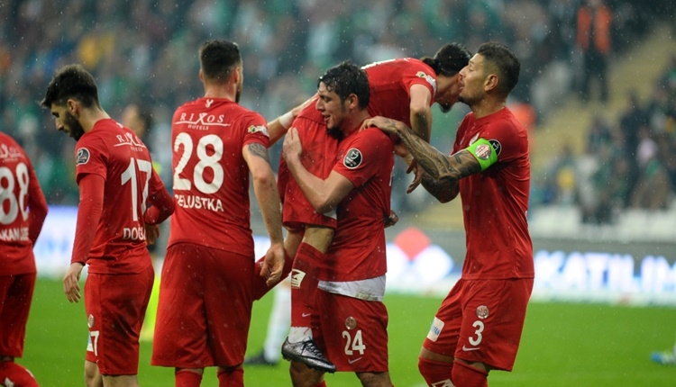 Bursaspor 0 - 2 Antalyaspor maçın özeti ve golleri (İZLE)