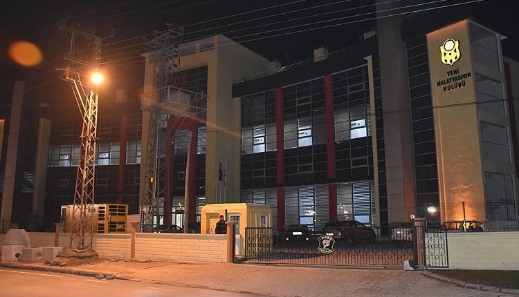 Yeni Malatyaspor kulüp binasına silahlı saldırı