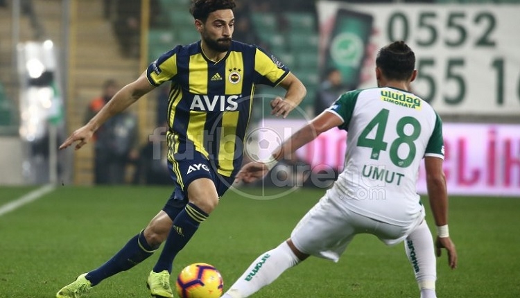 Mehmet Ekici Bursaspor maçında sakatlandı (Mehmet Ekici'nin sakatlığı ciddi mi?)