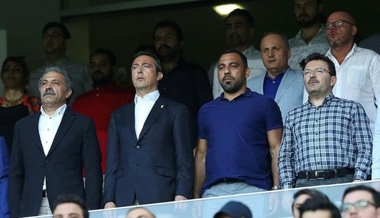 Fenerbahçe'de Ali Koç, Kayserispor maçında kimi aradı?