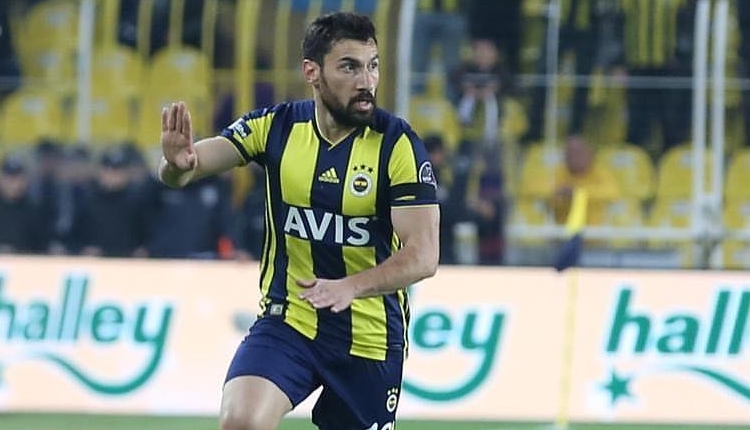 Fenerbahçe'de Şener Özbayraklı Kayseri'ye götürülmedi