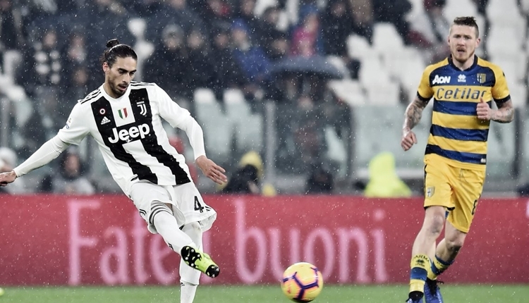 Juventus 3-3 Parma maç özeti ve golleri izle