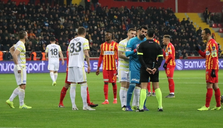 Soldado Fenerbahçe camiasından özür diledi! 