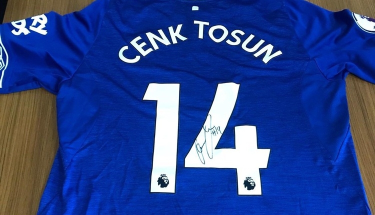 Cenk Tosun'dan Eskişehirspor'a jest! Anlamlı hediye