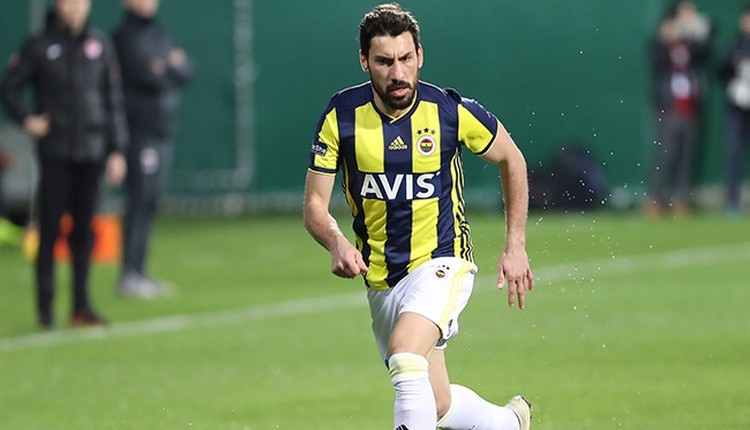 Fenerbahçe'den Galatasaray'a transfer! İmzayı attı