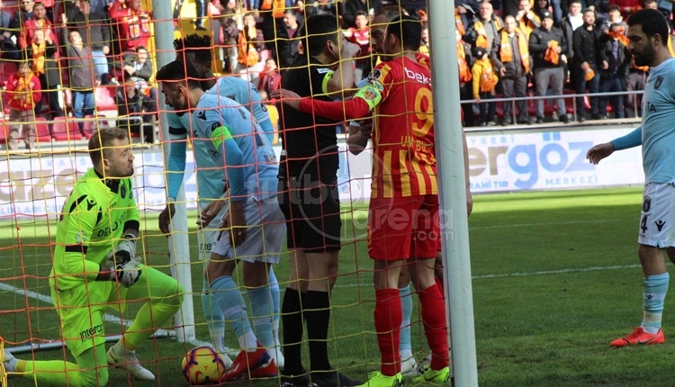 Kayserispor - Başakşehir maçına damga vuran VAR pozisyonu