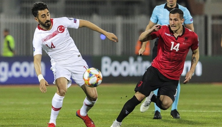 Mahmut Tekdemir, Arnavutluk maçının gizli kahramanı oldu