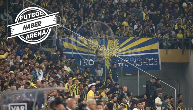 Kadıköy'de Fenerbahçe'ye dev protesto! Cüneyt Çakır'a küfür