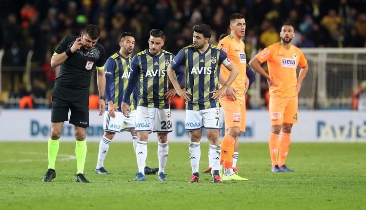 Fenerbahçe - Aytemiz Alanyaspor penaltı pozisyonları! 