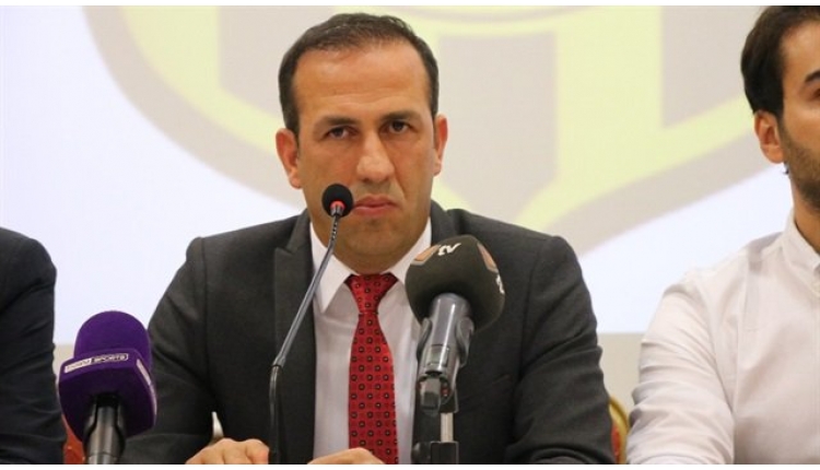 Yeni Malatyaspor Başkanı Adil Gevrek taraftarlarla kavga etti (İZLE)