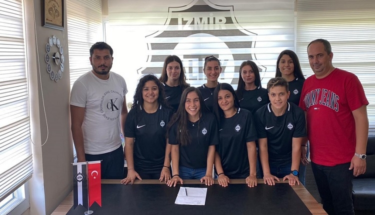 Altay Kadın Futbol Takımı 10 transfer yaptı