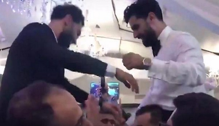 Mohamed Salah, kardeşinin düğününde koronavirüs kaptı