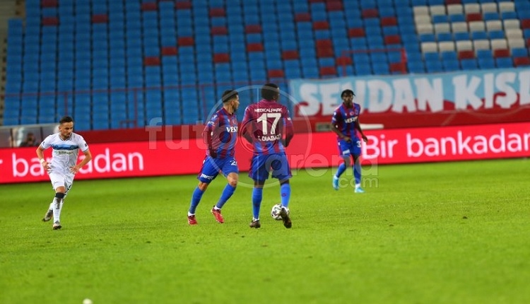 Trabzonspor - Adana Demirspor maçında 90+9'da kaçan penaltı