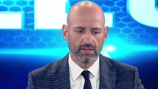 Serhat Ulueren'in canlı yayında Fenerbahçe - CSKA maçını anlattığı an