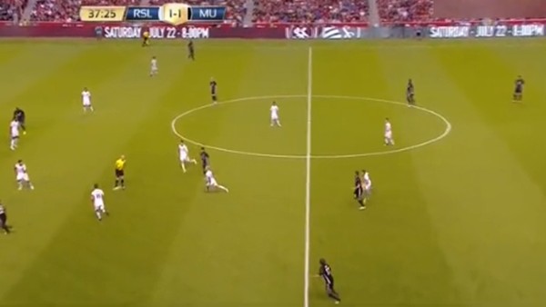 Romelu Lukaku, Manchester United formasıyla ilk golünü attı