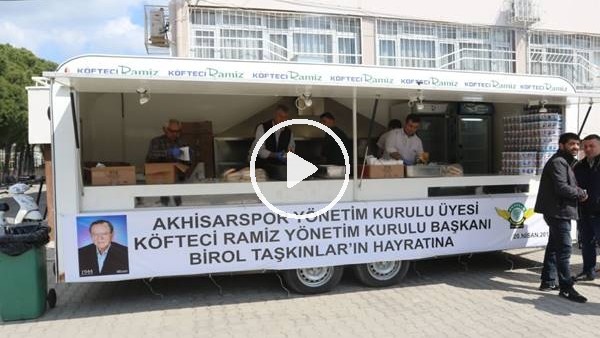 Akhisarspor taraftarından Antalyalı taraftarlara pideli köfte ikramı