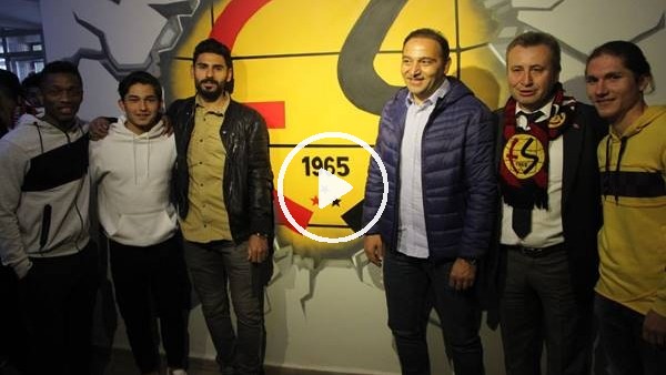 Fuat Çapa ve Eskişehirsporlu futbolcular öğrencilerle buluştu