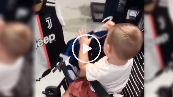 Juventus mu, İnter mi? Minik bebek forma seçimini yaptı
