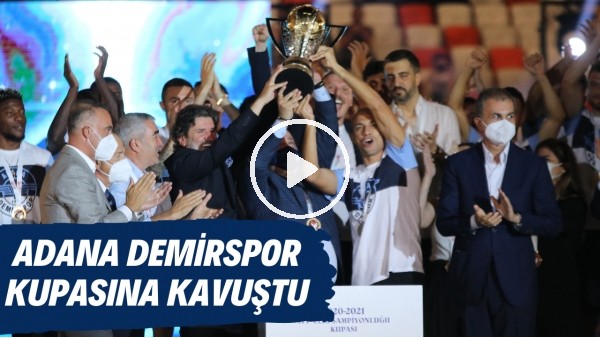Adana Demirsporun kupa töreni gerçekleştirdi